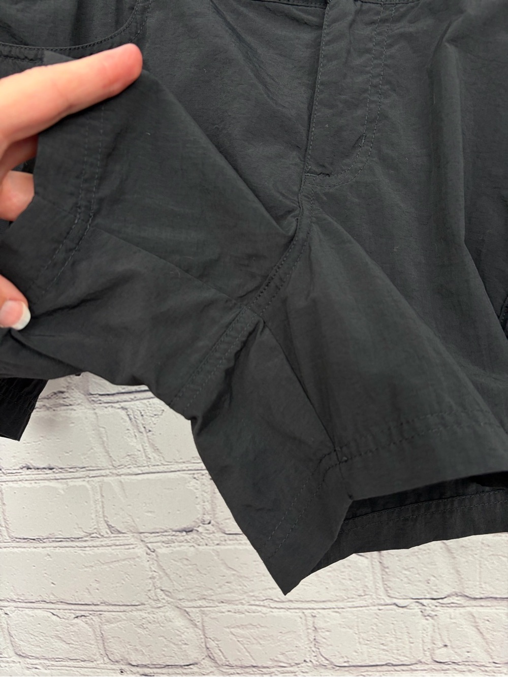 Columbia ‘Cross On Over’ Omni-Shade Omni-Wick Belted Cargo Shorts Black Sz M - Picture 10 of 16